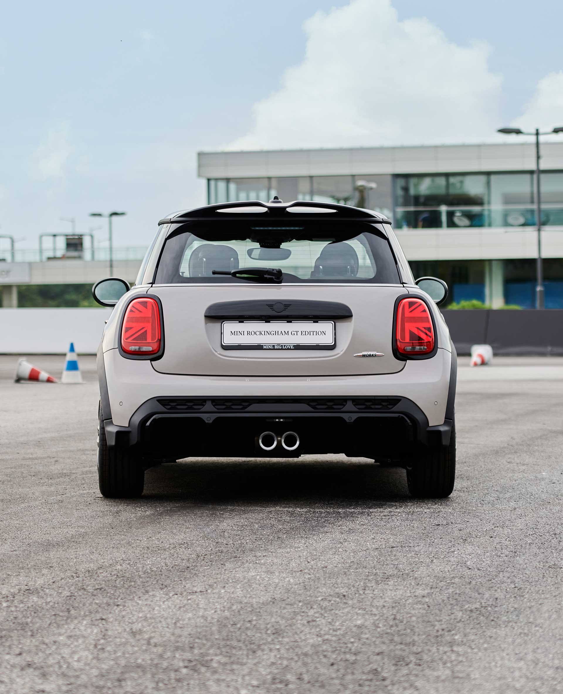 MINI ROCKINGHAM GT EDITION.